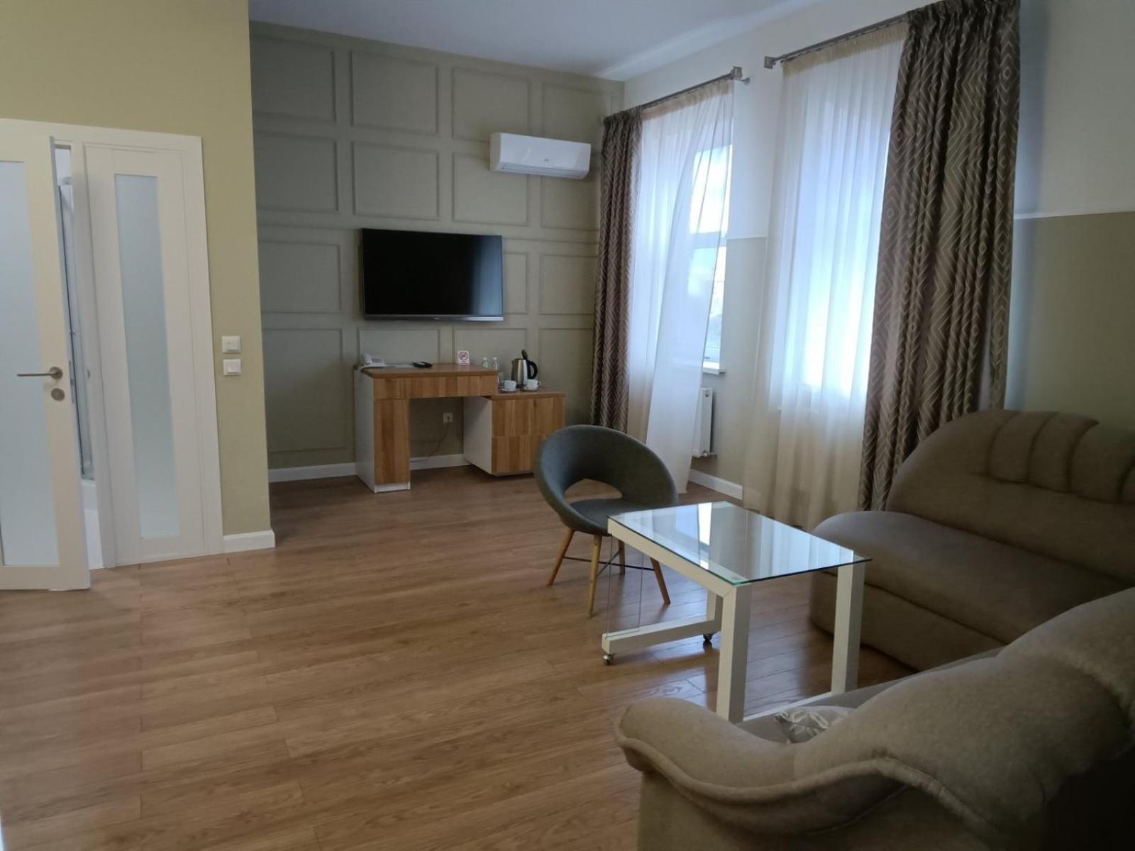 Gosudar Hotel Кропивницкий Экстерьер фото