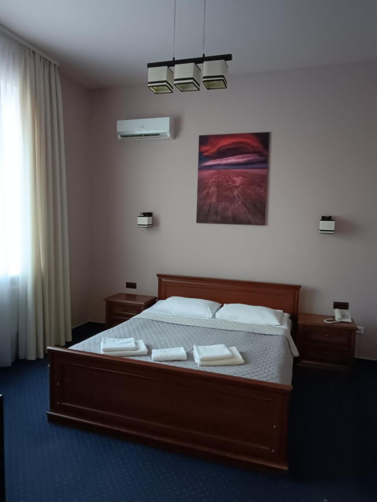Gosudar Hotel Кропивницкий Экстерьер фото